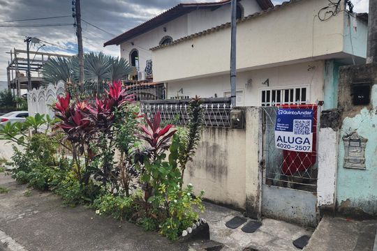 Fachada de casa para alugar com 1 quarto, 30m² em Trindade, São Gonçalo