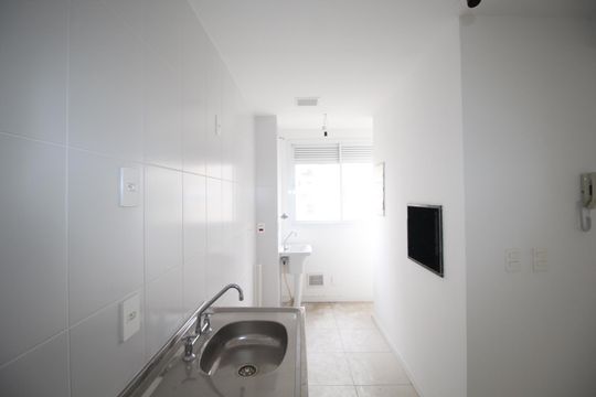 Cozinha de apartamento à venda com 2 quartos, 54m² em Jardim Carvalho, Porto Alegre