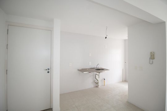 Cozinha de apartamento à venda com 2 quartos, 54m² em Jardim Carvalho, Porto Alegre