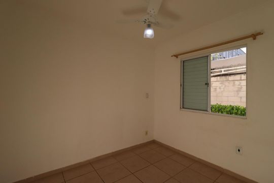 Quarto 2 de apartamento para alugar com 2 quartos, 42m² em (l-9), Ribeirão Preto