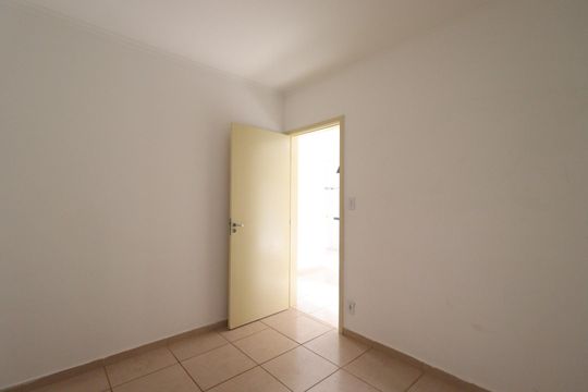 Quarto 1 de apartamento para alugar com 2 quartos, 42m² em (l-9), Ribeirão Preto