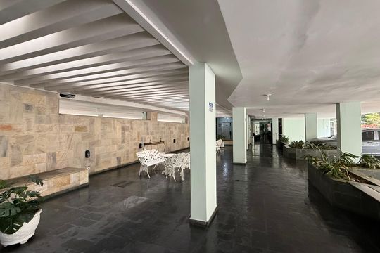 Fachada de apartamento para alugar com 3 quartos, 85m² em Jardim Belmar, Guarujá