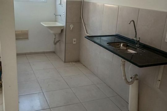 Cozinha de apartamento para alugar com 2 quartos, 45m² em Engenho de Dentro, Rio de Janeiro