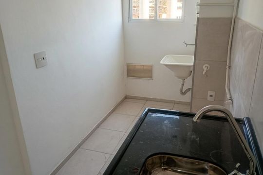 Cozinha de apartamento para alugar com 2 quartos, 45m² em Engenho de Dentro, Rio de Janeiro