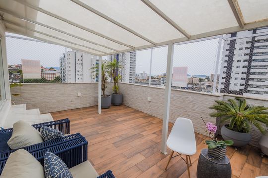 Área externa de apartamento para alugar com 4 quartos, 188m² em Estreito, Florianópolis
