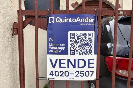 Plaquinha instalada COD GYZU-606 de casa à venda com 2 quartos, 50m² em Centro, Jundiaí