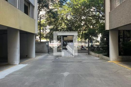 Entrada de apartamento para alugar com 2 quartos, 106m² em Perdizes, São Paulo