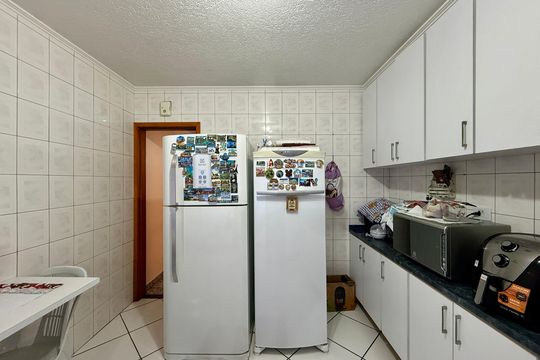 Cozinha de casa à venda com 2 quartos, 112m² em Vila Campestre, São Paulo