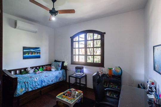 Casa para alugar com 3 quartos, 290m² em Itamarati, Belo Horizonte