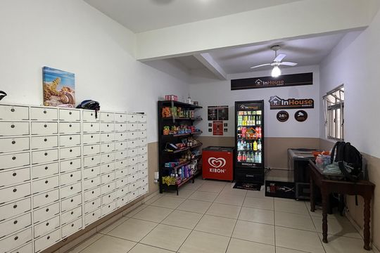 Área comum de kitnet/studio para alugar com 1 quarto, 20m² em Gonzaga, Santos