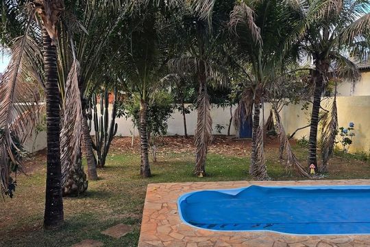 Área externa de casa de condomínio à venda com 4 quartos, 230m² em Condomínio Quintas do Sol, Brasília
