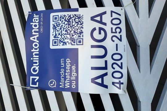Placa grande de casa para alugar com 3 quartos, 80m² em Metalúrgicos, Osasco