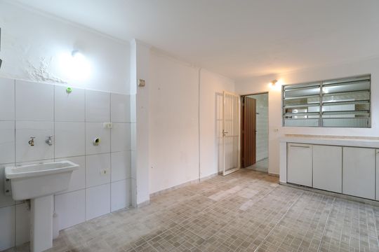 Cozinha e Área de Serviço de casa à venda com 5 quartos, 127m² em Alto da Lapa, São Paulo