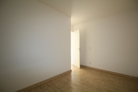Quarto 3 de apartamento para alugar com 3 quartos, 70m² em Jardim Maria Rosa, Taboão da Serra