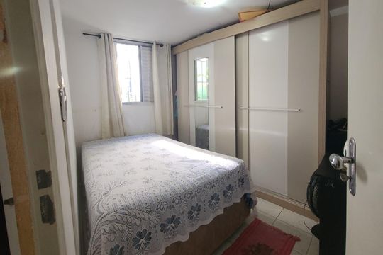 Quarto de apartamento à venda com 2 quartos, 50m² em Jardim Antartica, São Paulo