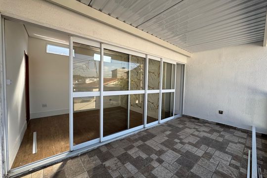 Varanda de casa para alugar com 1 quarto, 40m² em Metalúrgicos, Osasco