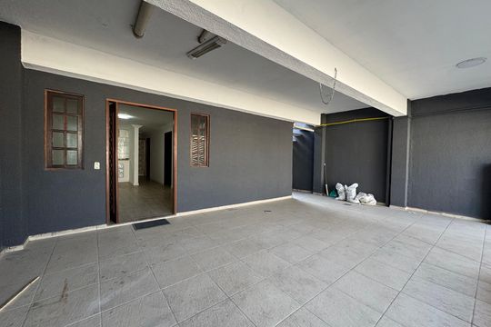 Garagem de casa para alugar com 1 quarto, 40m² em Metalúrgicos, Osasco