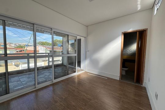 Casa para alugar com 1 quarto, 40m² em Metalúrgicos, Osasco