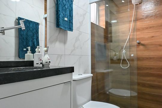 Banheiro de apartamento para alugar com 2 quartos, 27m² em Ferreira, São Paulo