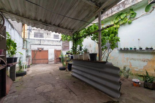 Garagem de casa à venda com 2 quartos, 95m² em Jardim Gonzaga, São Paulo