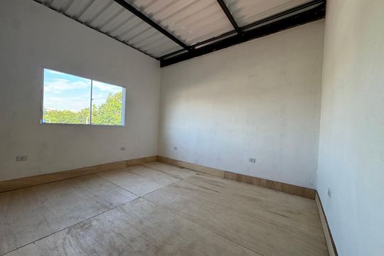 Quarto de casa para alugar com 1 quarto, 45m² em Metalúrgicos, Osasco