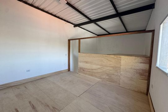 Quarto de casa para alugar com 1 quarto, 45m² em Metalúrgicos, Osasco