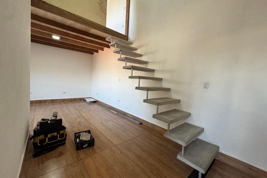 Sala/Cozinha de casa para alugar com 1 quarto, 45m² em Metalúrgicos, Osasco