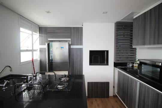 Sala/Cozinha de apartamento para alugar com 1 quarto, 93m² em Auxiliadora, Porto Alegre