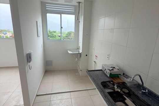 Cozinha de apartamento à venda com 2 quartos, 47m² em Recreio dos Bandeirantes, Rio de Janeiro