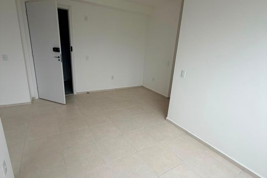Sala de apartamento à venda com 2 quartos, 47m² em Recreio dos Bandeirantes, Rio de Janeiro