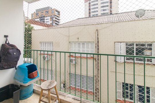 Sacada de apartamento para alugar com 1 quarto, 43m² em Menino Deus, Porto Alegre