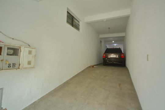 Garagem  de casa para alugar com 3 quartos, 150m² em Jardim Joao de Barro, São Bernardo do Campo