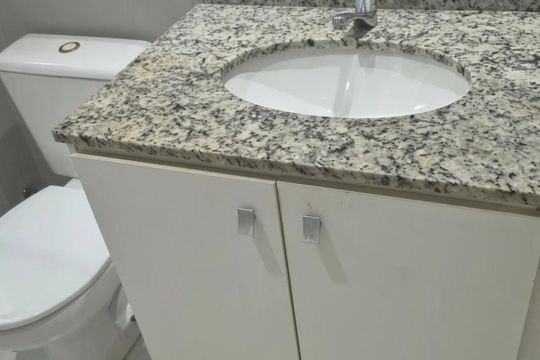 Banheiro de apartamento para alugar com 1 quarto, 58m² em Vila Andrade, São Paulo