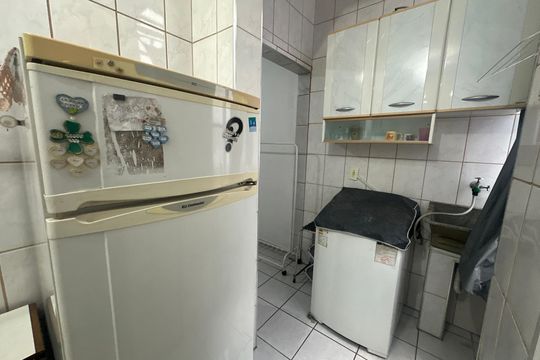 Cozinha de apartamento para alugar com 1 quarto, 28m² em Centro, São Vicente