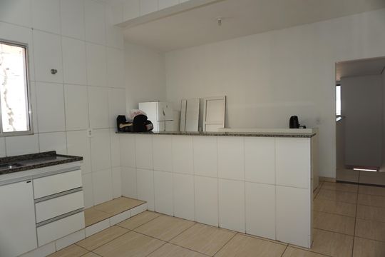 Cozinha de casa para alugar com 2 quartos, 110m² em Chácaras Caxingui, Embu das Artes