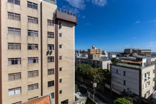 Vista da Sala 1 de apartamento à venda com 2 quartos, 50m² em Santo Antônio, Belo Horizonte
