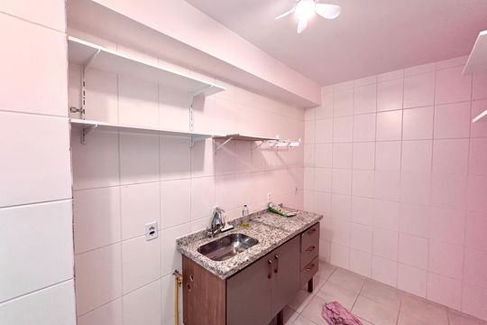 Cozinha  de apartamento para alugar com 2 quartos, 40m² em Jardim Lourdes, Ferraz de Vasconcelos