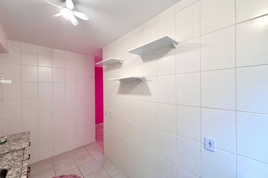 Cozinha  de apartamento para alugar com 2 quartos, 40m² em Jardim Lourdes, Ferraz de Vasconcelos