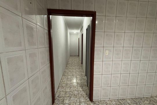 Corredor de casa para alugar com 2 quartos, 80m² em Vila Engenho Novo, Barueri
