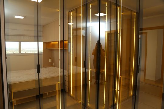 Detalhe armário de apartamento à venda com 3 quartos, 104m² em Park Lozandes, Goiânia