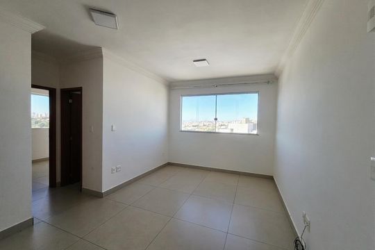 Sala de apartamento para alugar com 2 quartos, 140m² em Cabral, Contagem