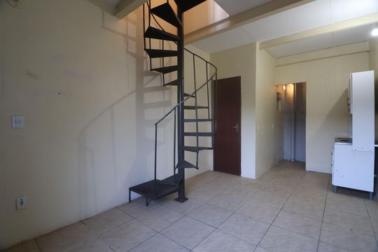 Sala/Cozinha de apartamento para alugar com 2 quartos, 50m² em Olaria, Canoas