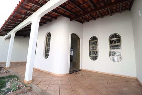Varanda da Sala de casa para alugar com 3 quartos, 240m² em Tabajaras, Uberlândia