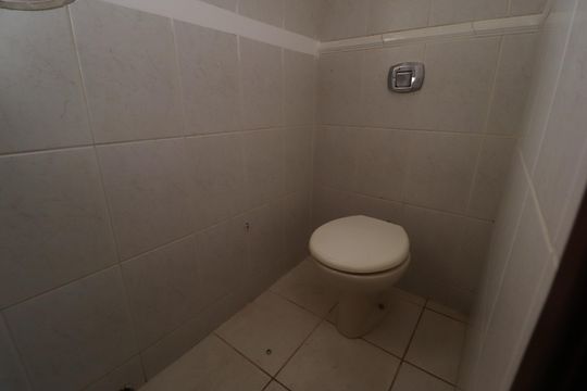 Lavabo de casa para alugar com 3 quartos, 240m² em Tabajaras, Uberlândia