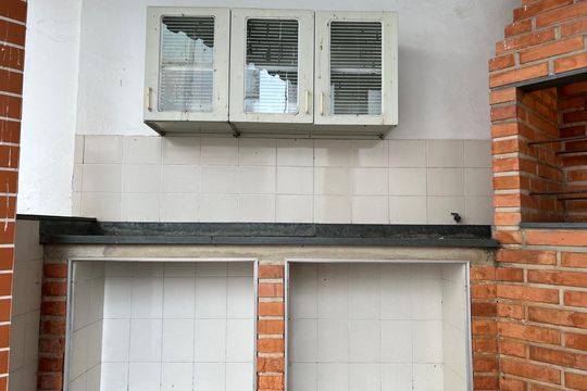 Área Externa - Churrasqueira  de apartamento para alugar com 2 quartos, 131m² em Santa Helena, Juiz de Fora