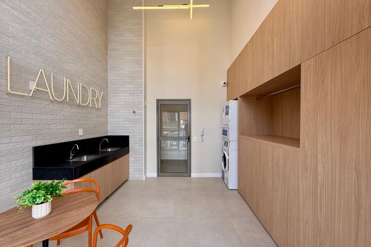 Lavandaria de kitnet/studio à venda com 1 quarto, 33m² em Brooklin, São Paulo