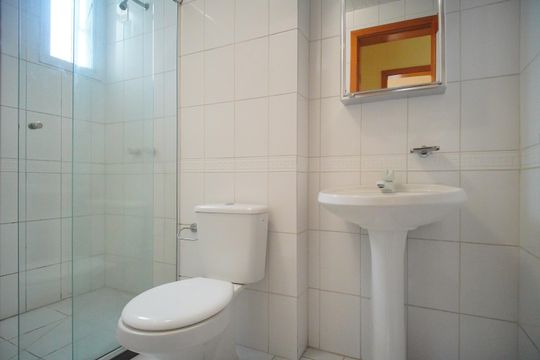 Banheiro de apartamento para alugar com 2 quartos, 64m² em São José, São Leopoldo