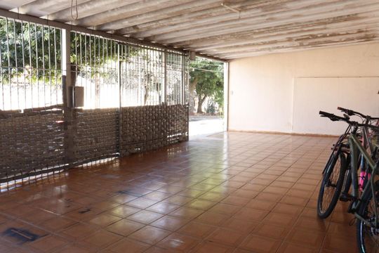 Casa à venda com 3 quartos, 242m² em Vila Novo Horizonte, Goiânia