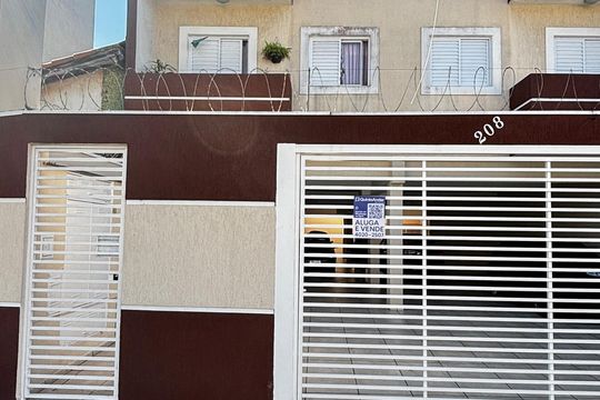 Fachada de apartamento para alugar com 2 quartos, 70m² em Vila Scarpelli, Santo André