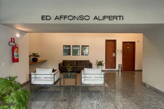 Hall de entrada de apartamento à venda com 3 quartos, 140m² em Pinheiros, São Paulo